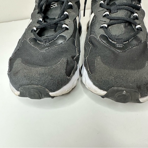 Nike Air Max 270 React Sneaker, Black and White, Size: US 7Y = 25 cm = women US - Picture 5 of 10